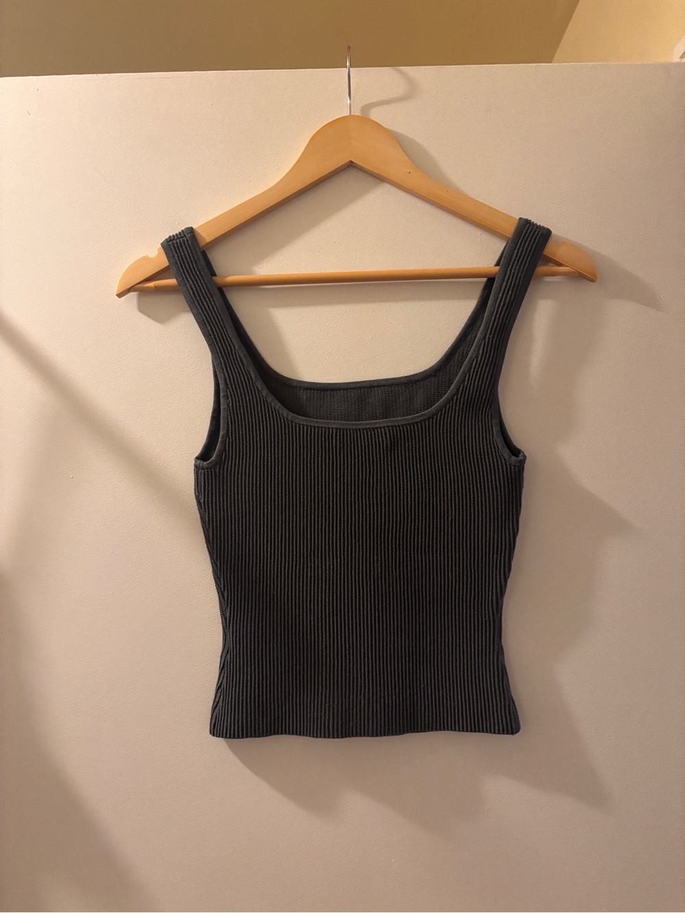 Aritzia Babaton Sculpt Knit Squareneck Tank - Picture 8 of 11